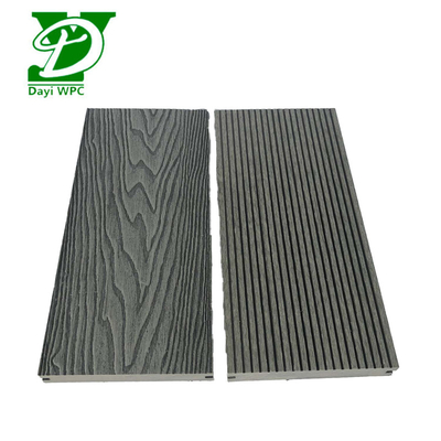 Moderni pavimenti compositi in legno e plastica resistenti