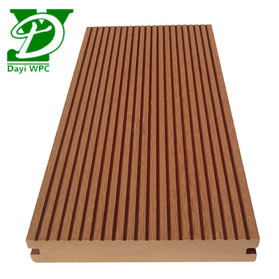 Moderni pavimenti compositi a grano di legno impermeabili