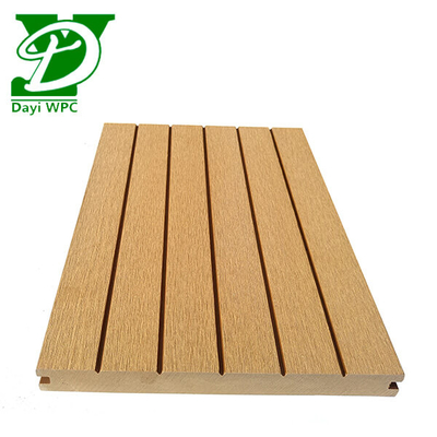 Pavimenti compositi in legno e plastica, impermeabili