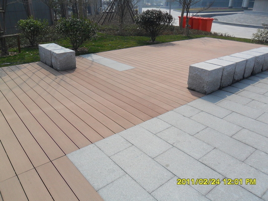 Anti corrosione WPC Teak Deck Hollow WPC Decking Abrasion Proof