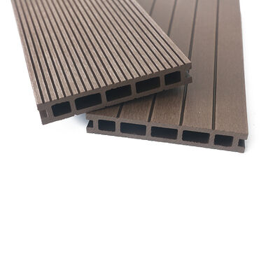Superficie durevole ecologica Superficie superiore resistente ai raggi UV e allo sbiadimento Decking cavo WPC